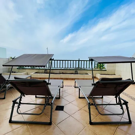 1st Line Sea View - Plaza