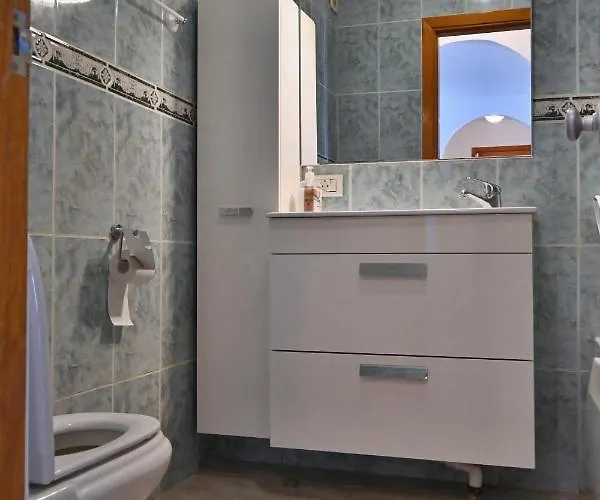 1st Line Sea View - Plaza Appartement