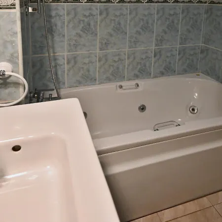 1st Line Sea View - Plaza Apartment *