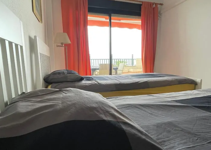 1st Line Sea View - Plaza *